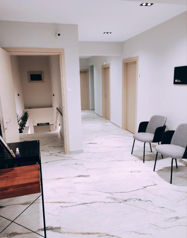 Centralviewsuites Неа Мудания Екстериор снимка