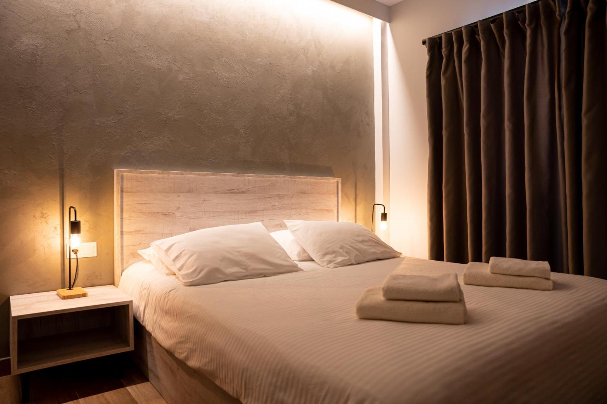 Centralviewsuites Неа Мудания Екстериор снимка