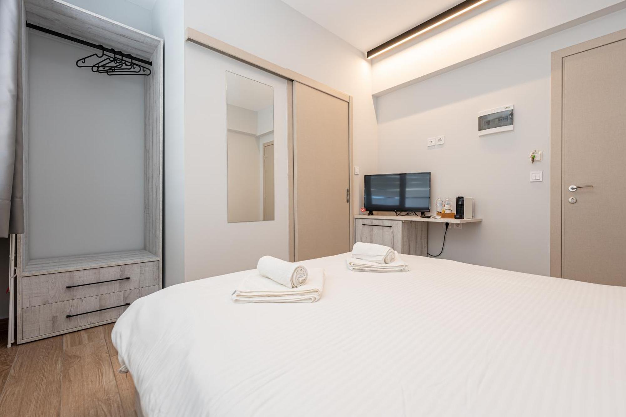 Centralviewsuites Неа Мудания Екстериор снимка