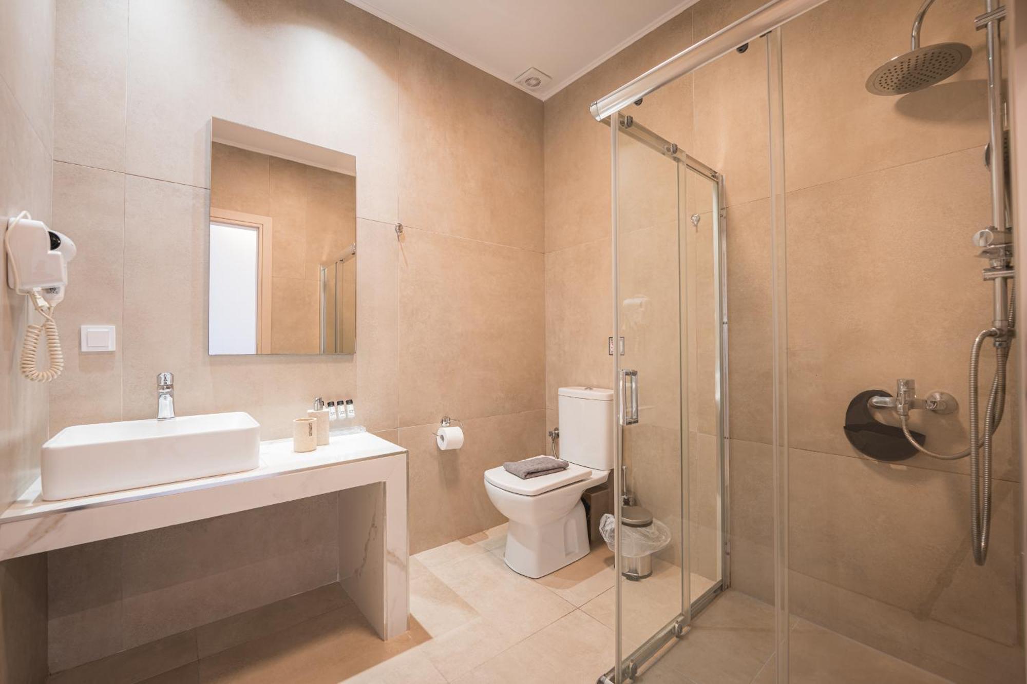 Centralviewsuites Неа Мудания Екстериор снимка